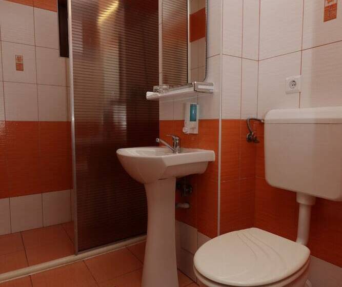 Pensiunea Maria , Floresti