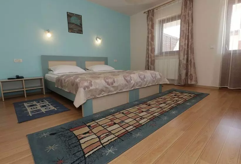 Pensiunea Maria , Floresti