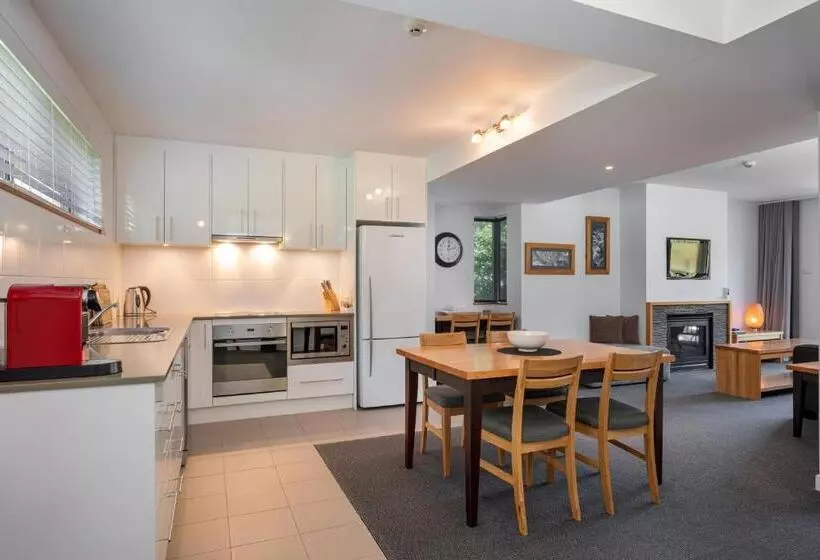 Snowgoose Apartments