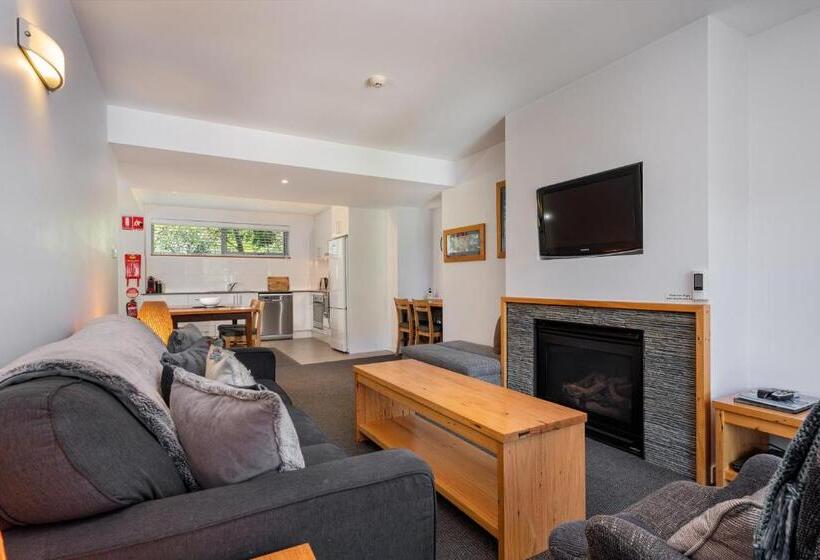 Snowgoose Apartments