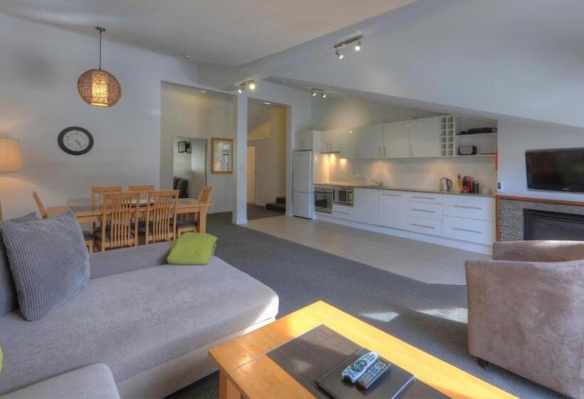 Snowgoose Apartments