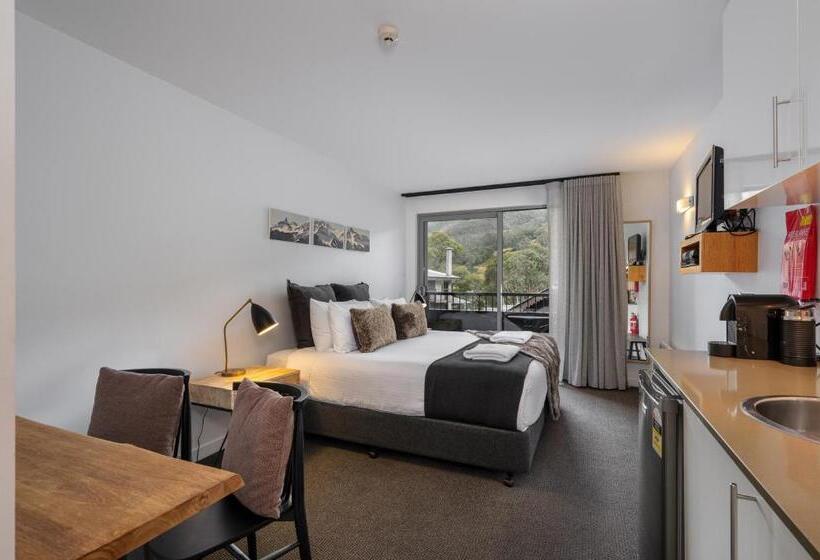 Snowgoose Apartments