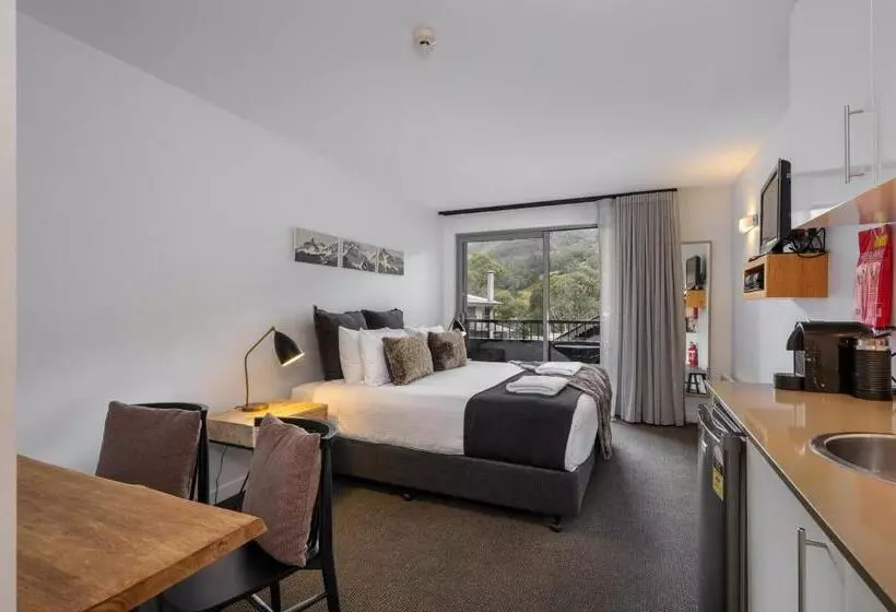 Snowgoose Apartments