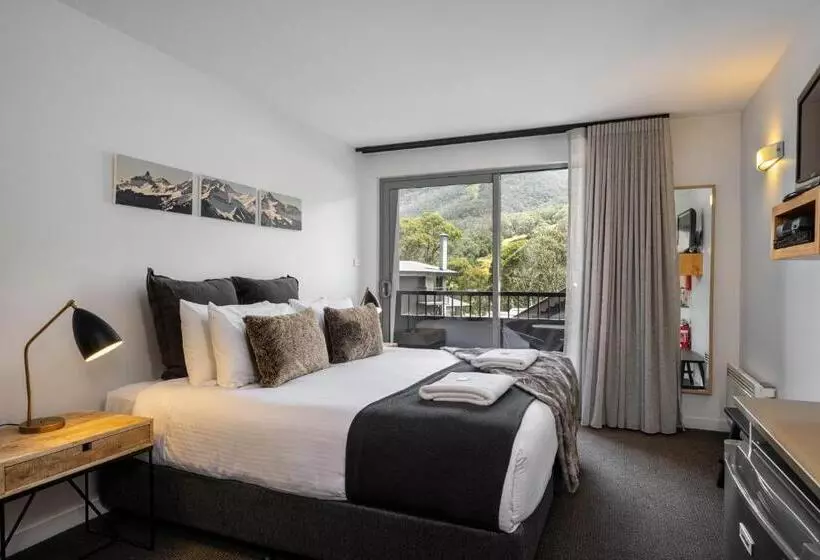 Snowgoose Apartments