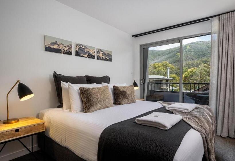 Snowgoose Apartments