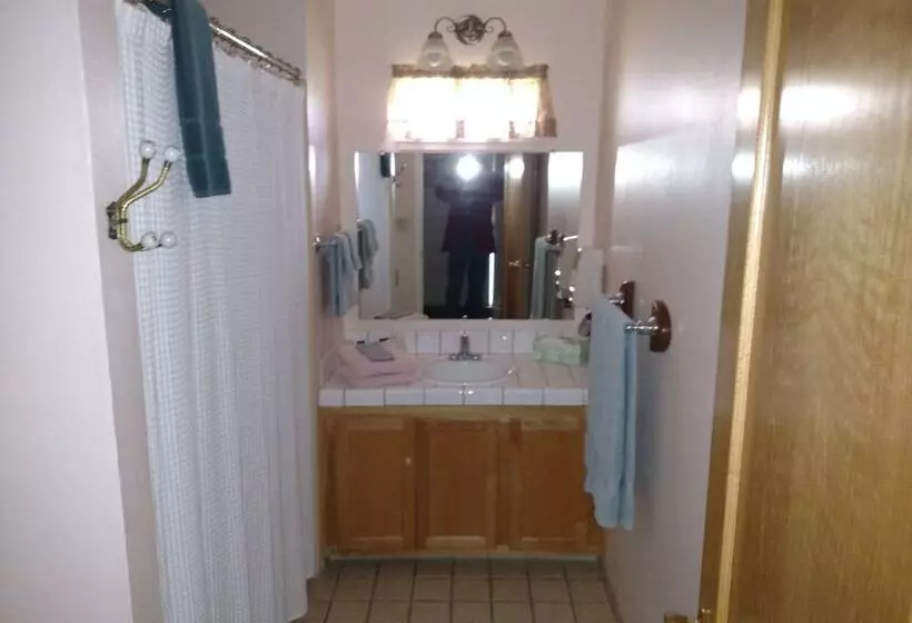 Retkeilymaja Buona Sera Inn