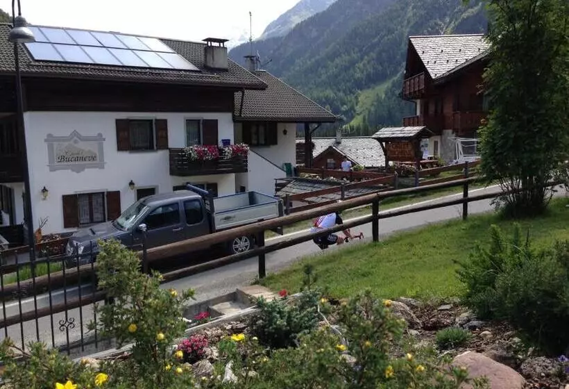 Chalet Bucaneve