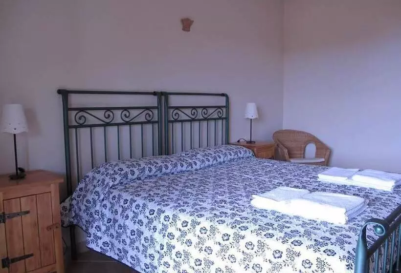 ホテル Agriturismo Antica Chiesa San Fantino