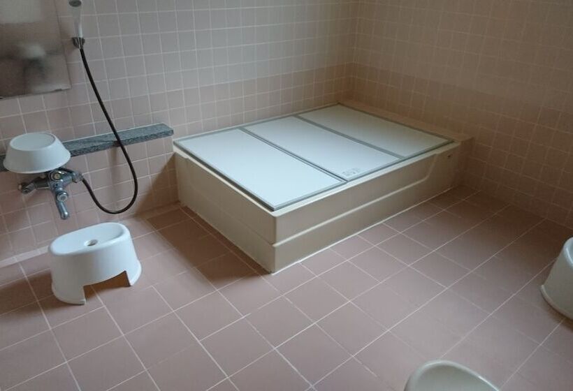 פנסיון Apple Inn Takasaka