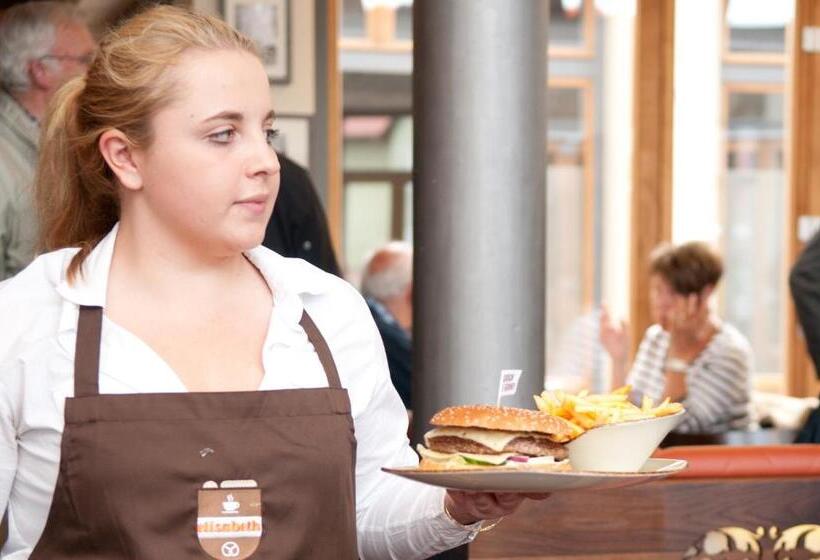 פנסיון Cafe Elisabeth