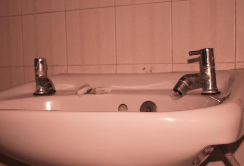 پانسیون Leinmach House Nyali