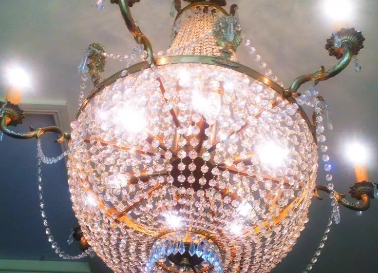 Majatalo Monsal Head