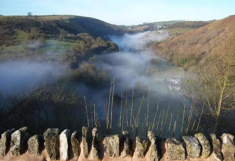 Majatalo Monsal Head