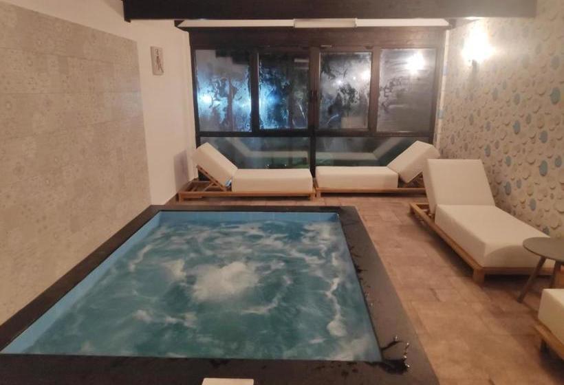 Pension Andra's House