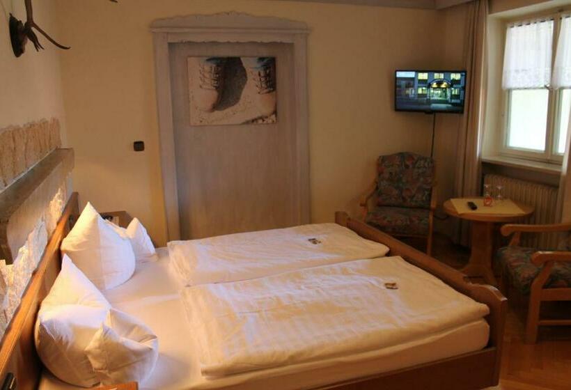 ユースホステル Deva Hotel Restaurant Fischerwirt Inklusive Chiemgau Card