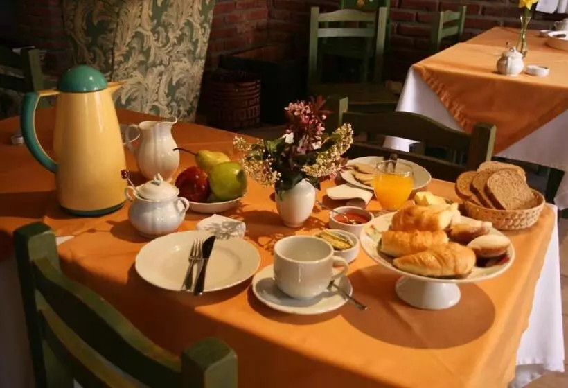 ユースホステル Hostería Canela B&b