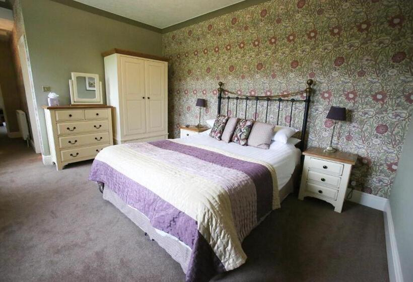 旅馆 Three Shires Inn