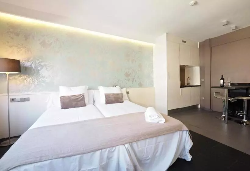 Barcelona Fifteen Central Apart