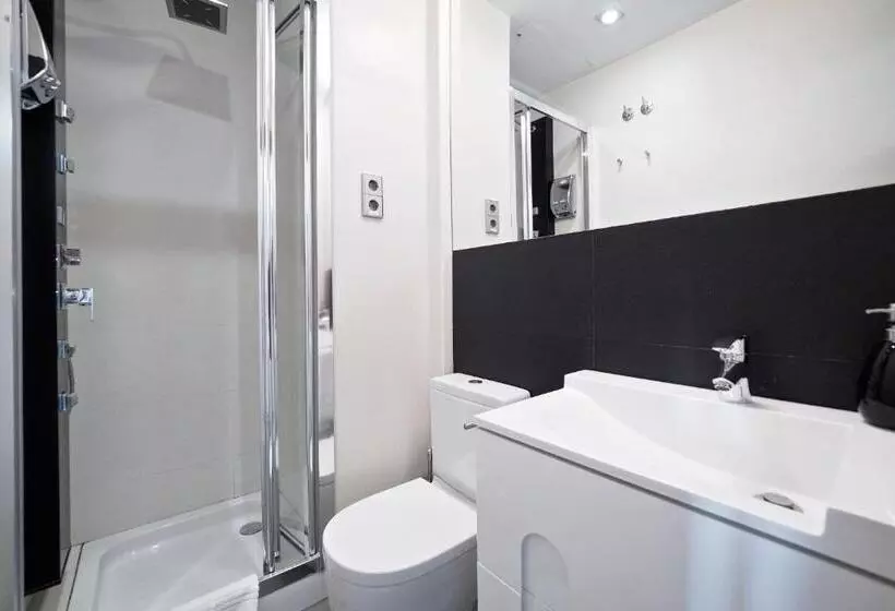 Barcelona Fifteen Central Apart