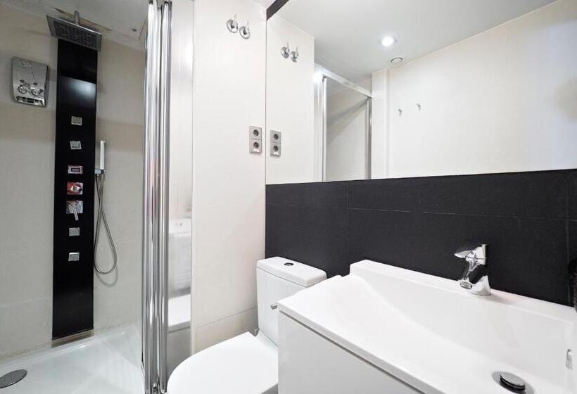 Barcelona Fifteen Central Apart