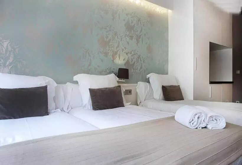 Barcelona Fifteen Central Apart