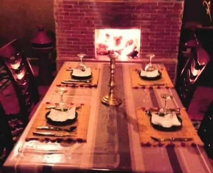 Majatalo Kasbah Ait Benhadda