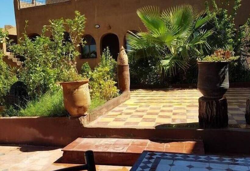 Pensió Kasbah Ait Benhadda