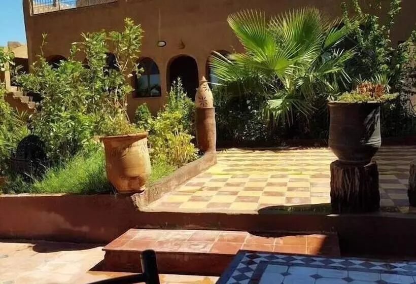 Majatalo Kasbah Ait Benhadda
