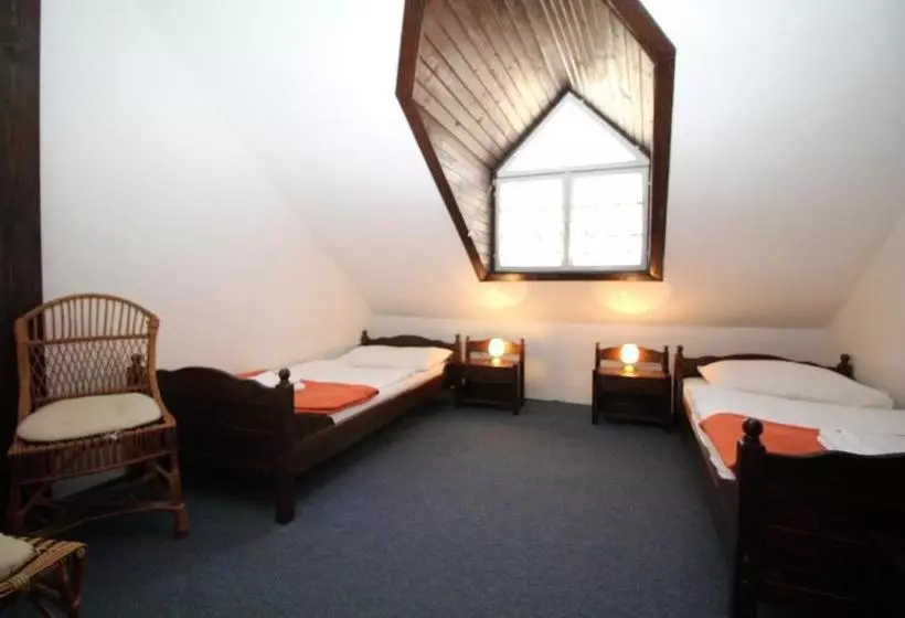 Majatalo Penzión Kúria