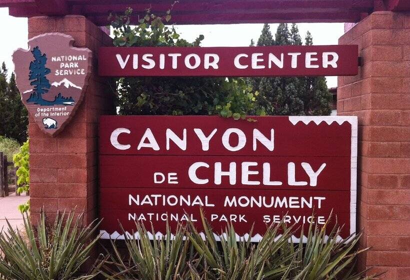 فندق صغير Navajoland Inn