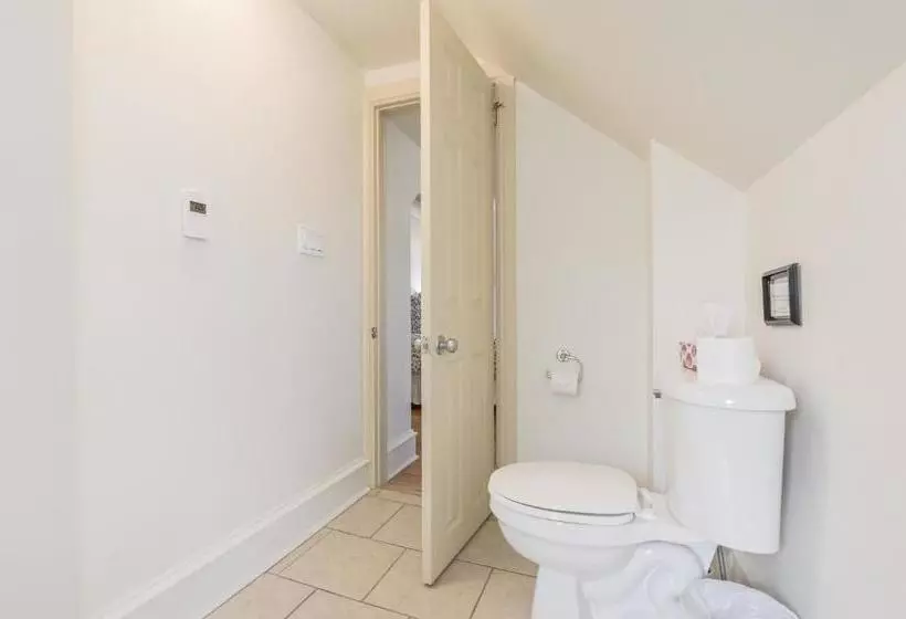 ユースホステル St Andrew Suites