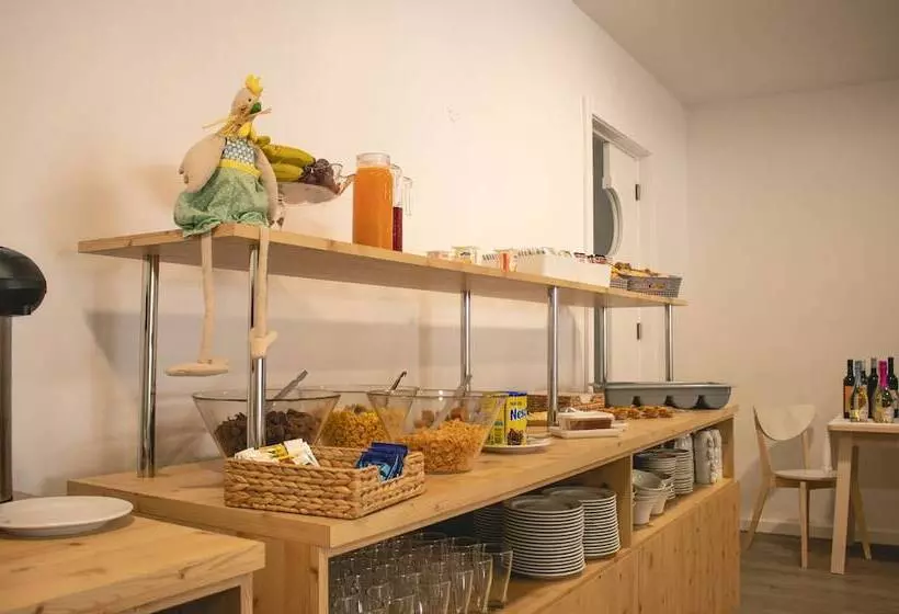 Hmb Fermentelos Hotels