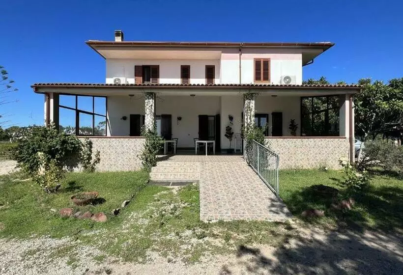 هتل Agriturismo Graziano E Barbara