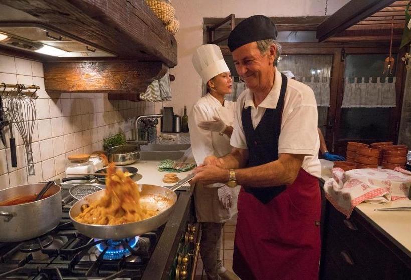 ホテル Agriturismo Selvella