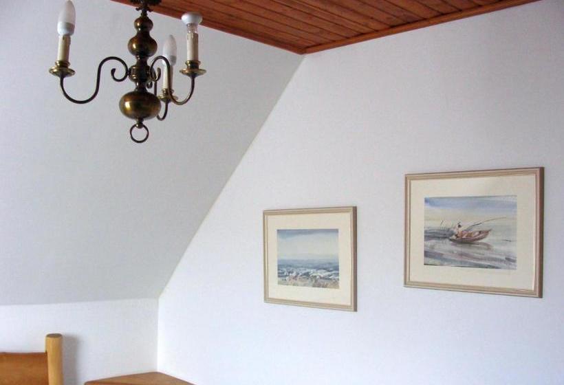 بنسيون András Nádfedeles Vendégház