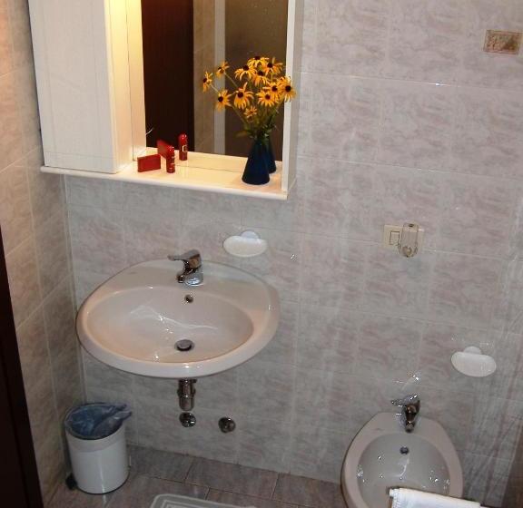 פנסיון Casa Atena