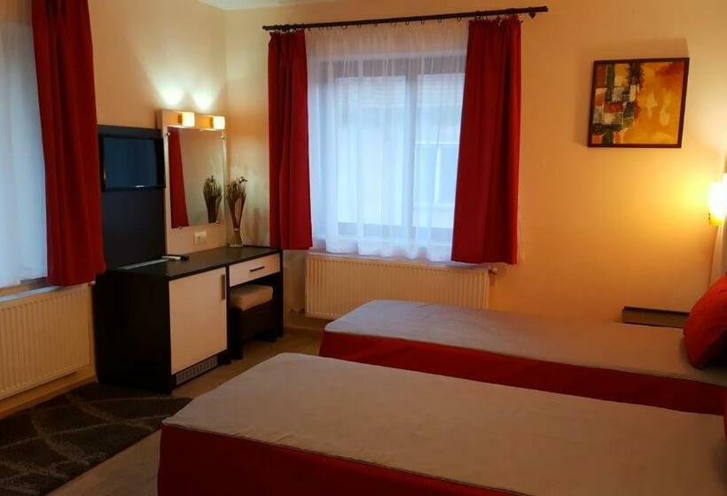 پانسیون Ego Guest House