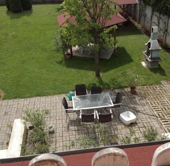 ペンション Györgyi Haus