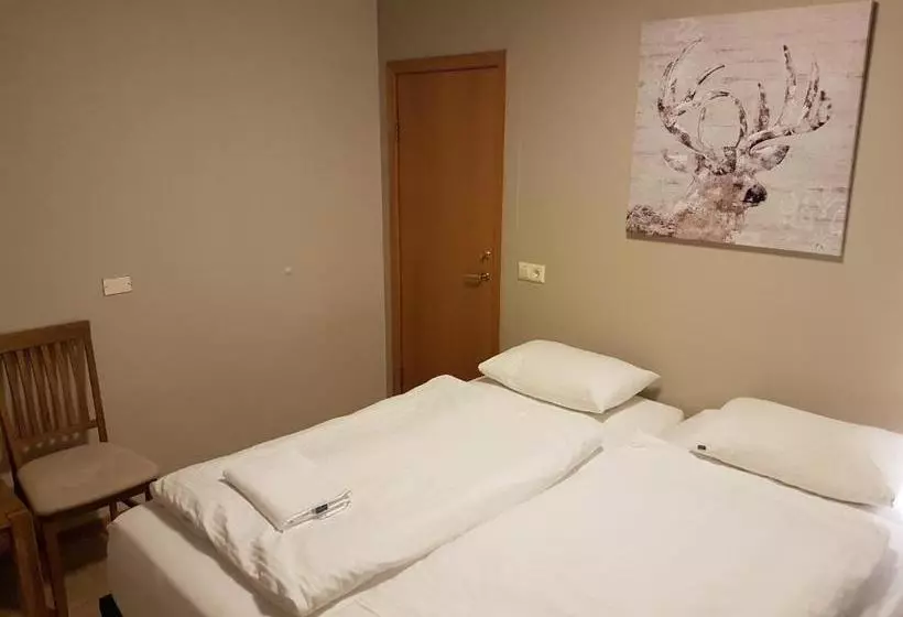 پانسیون Laufás Guesthouse