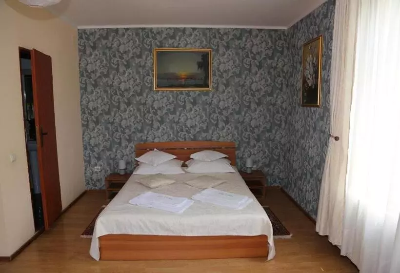 Majatalo New Aosta Garden