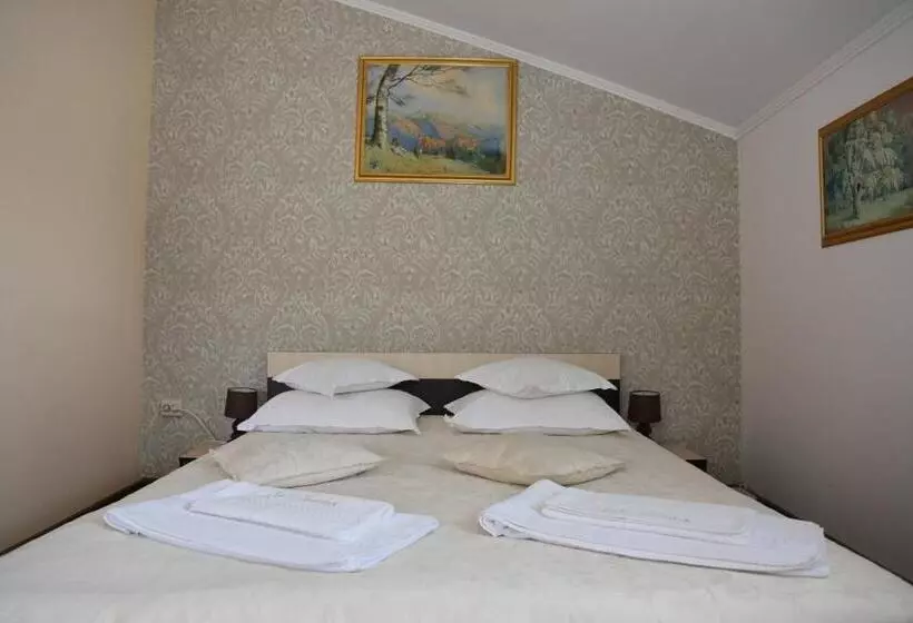 Majatalo New Aosta Garden