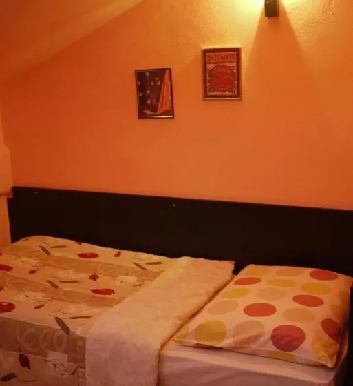 Majatalo Penzion Tilia