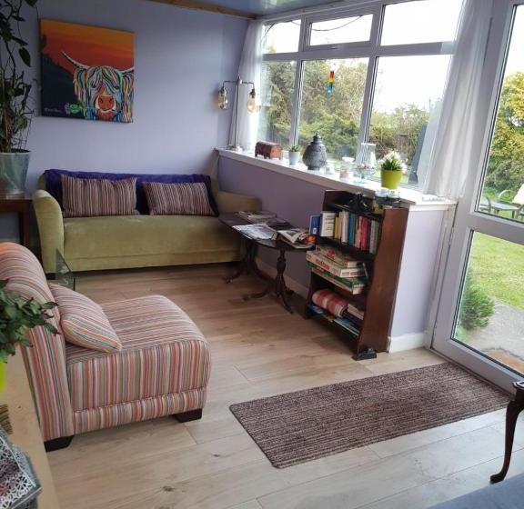 بنسيون Scooniehill Farm House B&b