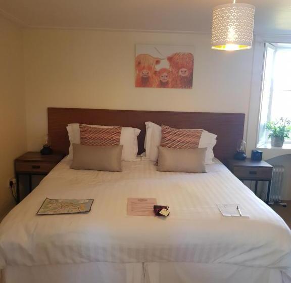 بنسيون Scooniehill Farm House B&b