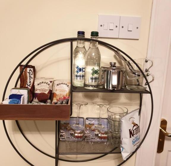 بنسيون Scooniehill Farm House B&b