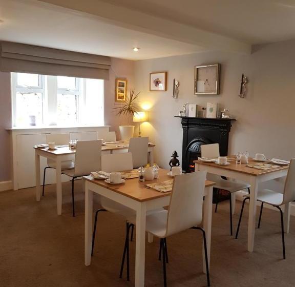 بنسيون Scooniehill Farm House B&b