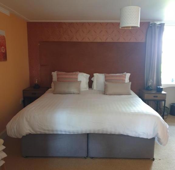 بنسيون Scooniehill Farm House B&b