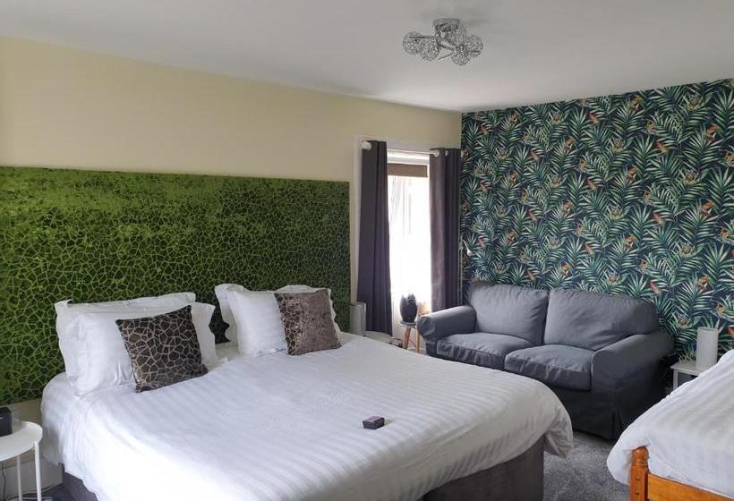 بنسيون Scooniehill Farm House B&b