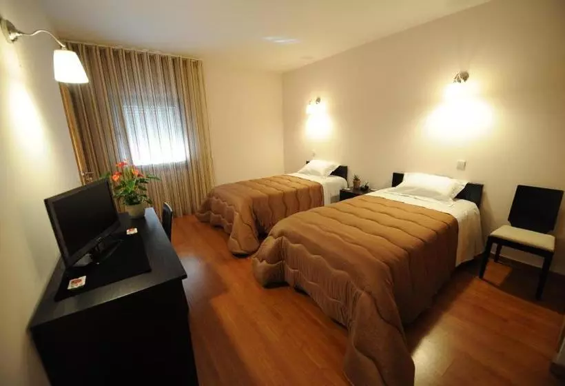 Majatalo Senhor Dos Perdoes Alojamento Local