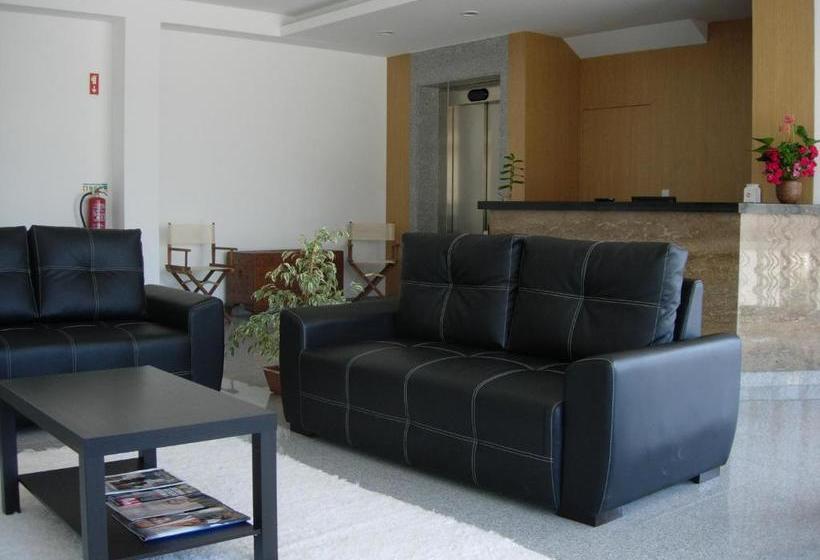 Пансион Senhor Dos Perdoes Alojamento Local